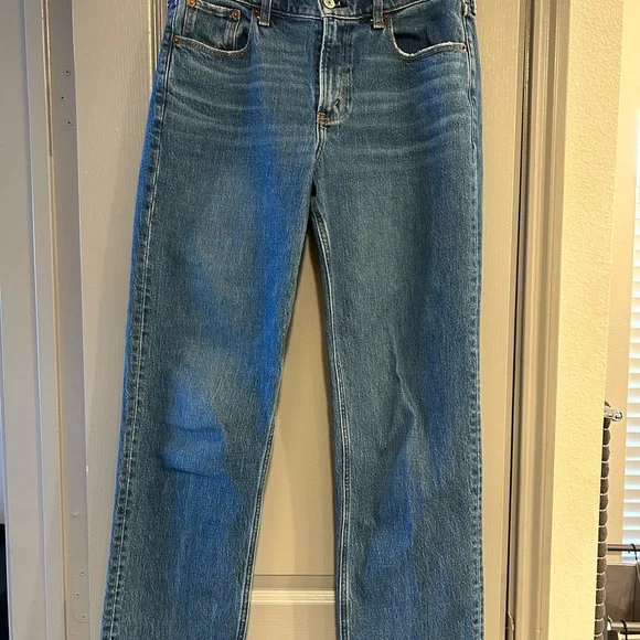 Abercrombie & Fitch Mid Rise Blue Jeans - Picture 1 of 3